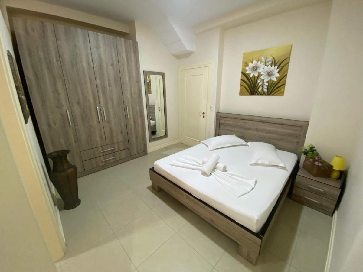 Apartamente Berti'S Garden Saranda Kültér fotó