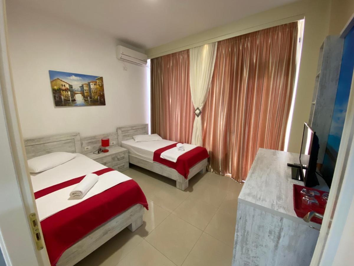 Apartamente Berti'S Garden Saranda Kültér fotó